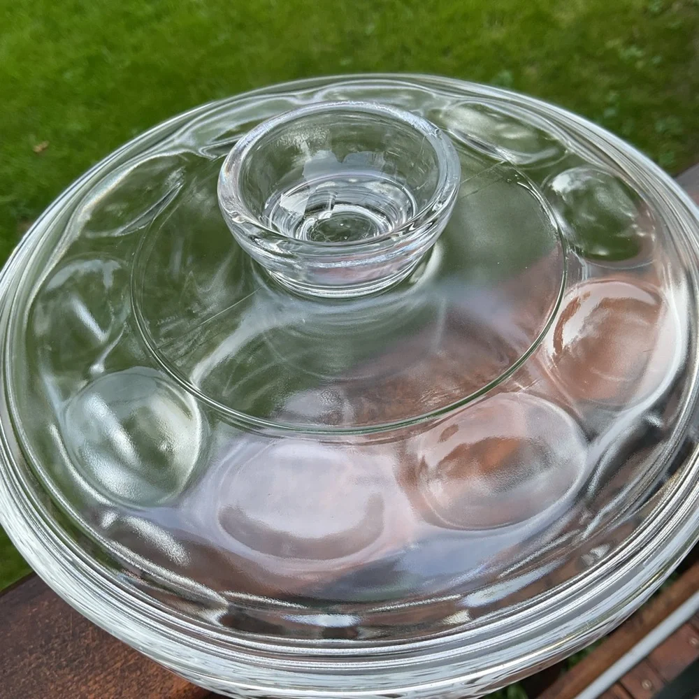 Vintage Pyrex Sculptured Clear Glass 1Qt Covered Casserole Dish w/ Lid